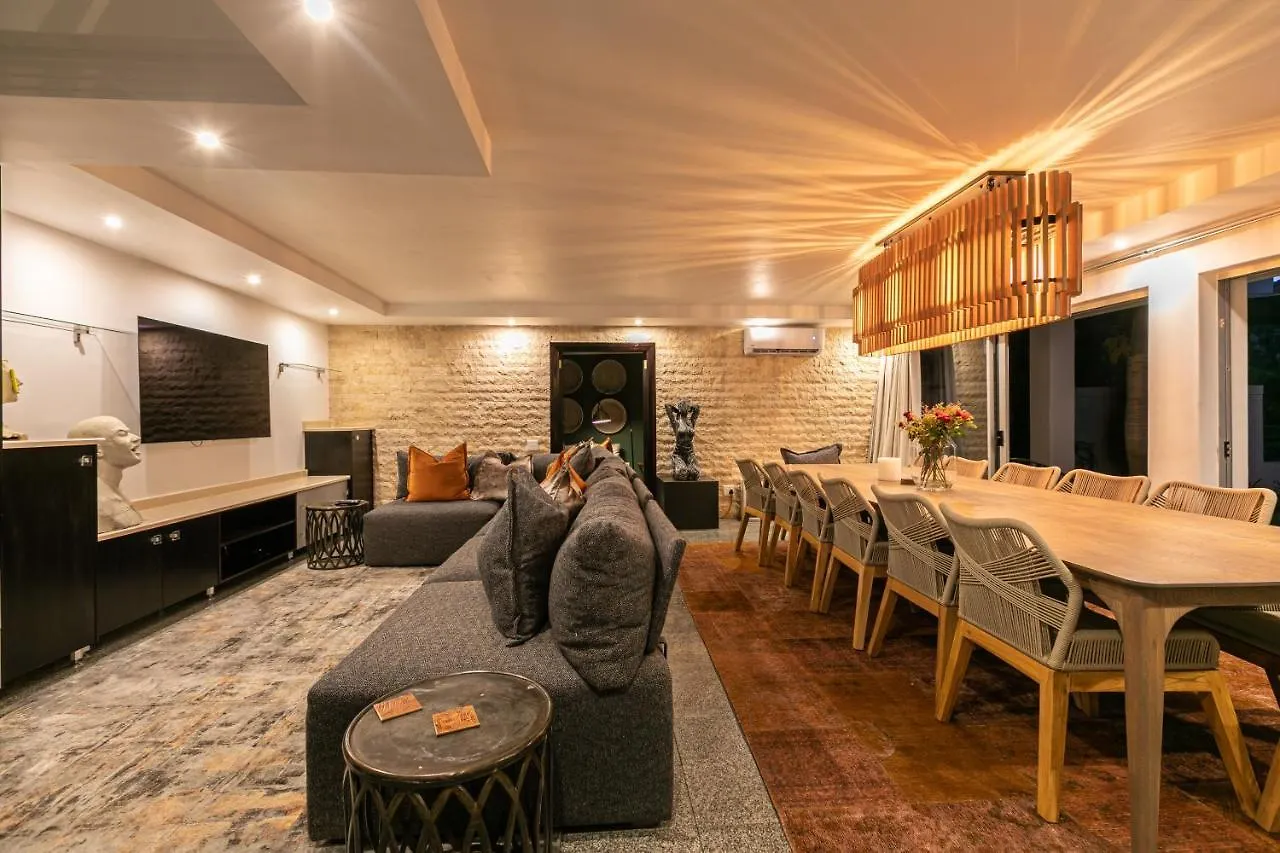 Βίλα Bali And Eva Fresnaye. Luxurious 7 Bedroom Villa. Pool And Grand Patio Κέιπ Τάουν